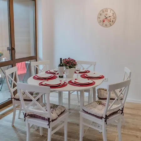 Lejlighed Bella's Sea Apartment-beach, Sea Garden ,old Town, Free Parking, Free Evcharging Station *