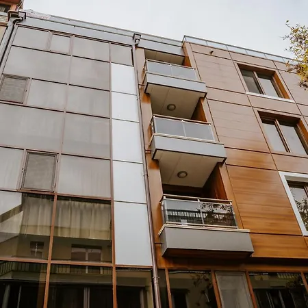 Lejlighed Bella's Sea Apartment-beach, Sea Garden ,old Town, Free Parking, Free Evcharging Station Varna