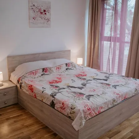 Bella's Sea Apartment-beach, Sea Garden ,old Town, Free Parking, Free Evcharging Station Apartment Warna