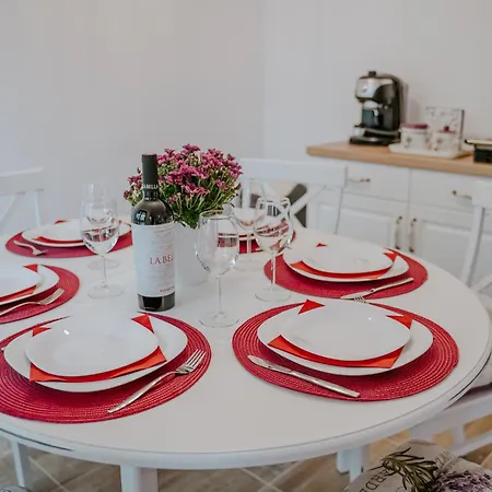 Bella's Sea Apartment-beach, Sea Garden ,old Town, Free Parking, Free Evcharging Station Apartament *