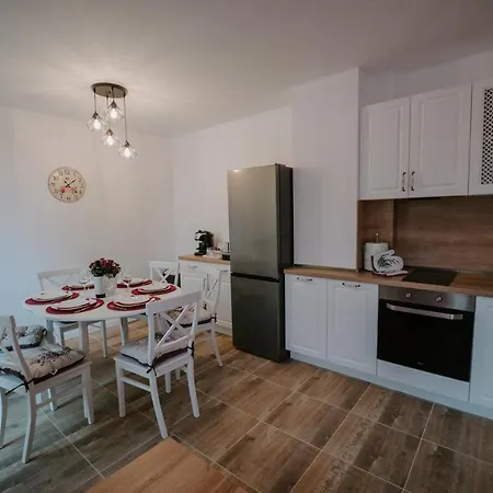 Bella's Sea Apartment-beach, Sea Garden ,old Town, Free Parking, Free Evcharging Station Apartment Varna