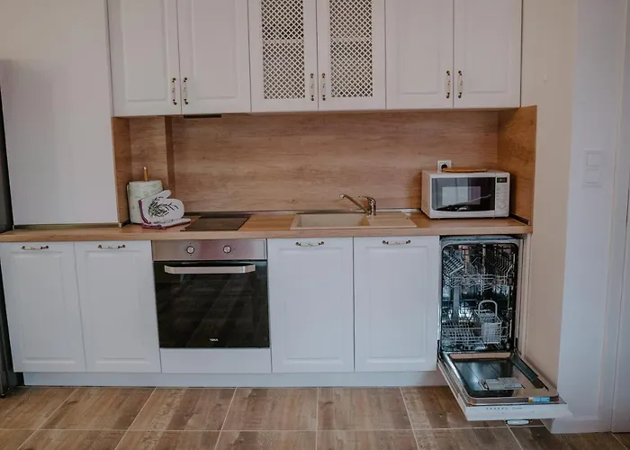 Bella's Sea Apartment-beach, Sea Garden ,old Town, Free Parking, Free Evcharging Station アパート *